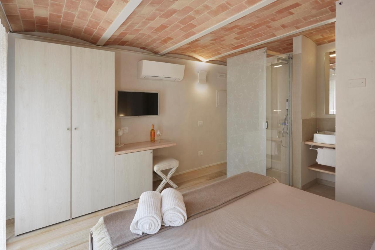 Nilu Relais Bed & Breakfast Сироло Екстериор снимка